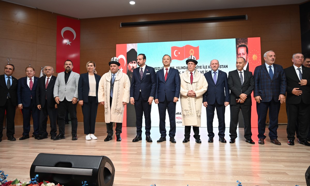 Türk Dünyası Ekonomisi 2,3 Trilyon Dolar Büyüklükte